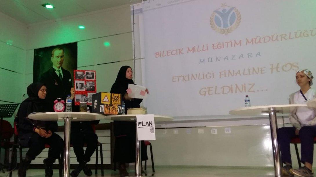 Bozüyük Kız Anadolu İmam Hatip Lisesi Münazara Takımı, İl Müsabakalarında İkinci Oldu.