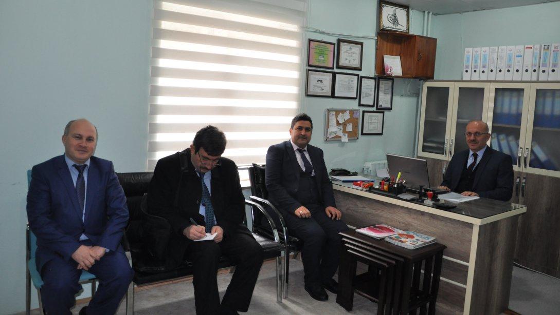İlçe Milli Eğitim Müdürümüz Mahmut Demir, Özel Öğretim Kurumlarından sorumlu Şube Müdürü Mustafa Okur ile birlikte özel yurtları ziyaret etti ve kurum müdürleri ile görüştü. 