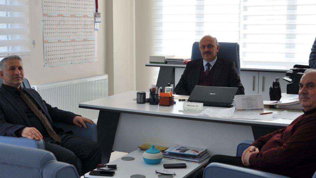 Sayın İlçe Milli Eğitim Müdürü Mahmut DEMİR ve Şube Müdürü Mehmet ORHAN Özel Ege Kahveci Özel Eğitim ve Rehabilitasyon Merkezi'ni ziyaret ettiler.