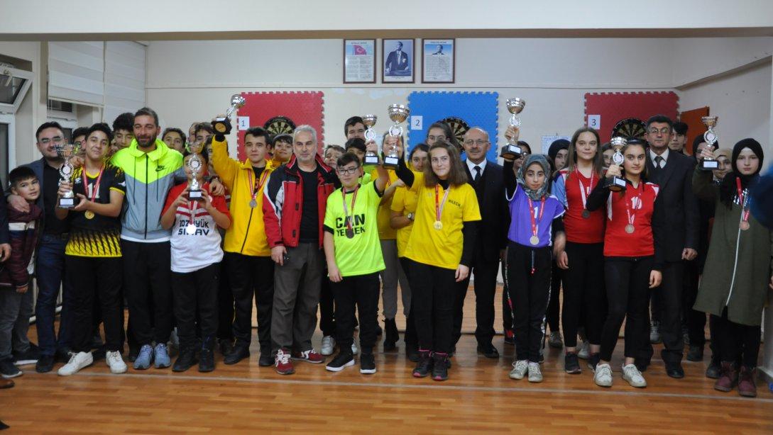 Bozüyük İlçe Milli Eğitim Müdürü Mahmut DEMİR, Okul Sporları Kapsamında Düzenlenen Yıldızlar Dart Turnuvası Finali'ne Katıldı.