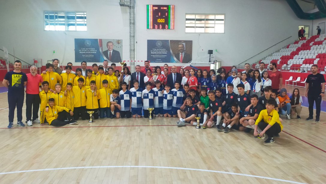 Bozüyük Okulları Sportif Etkinlikler Festivali (BOSEF) Spor Müsabakaları Sona Erdi.