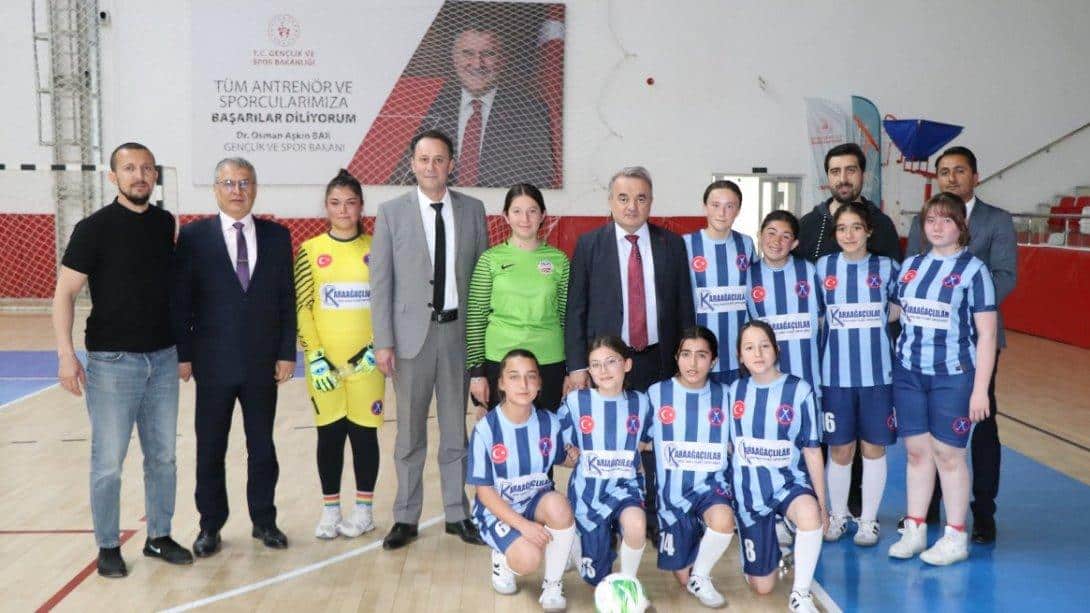 Okul Sporları Yıldız Kızlar Futsal Bölge Grup Müsabakaları İlçemizde Yapıldı.